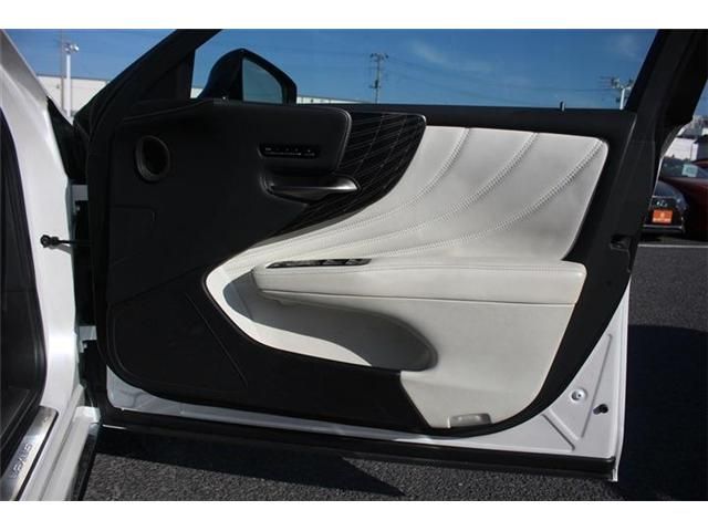 TOYOTA LEXUS LS500 2020 Image 31