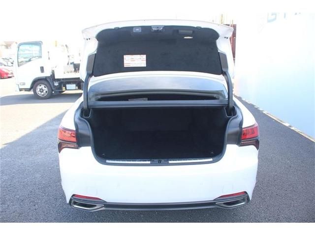 TOYOTA LEXUS LS500 2020 Image 31