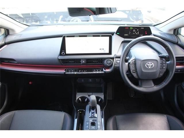 TOYOTA PRIUS PHV 2024 Image 31
