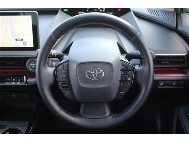 TOYOTA PRIUS PHV 2024 Image 31