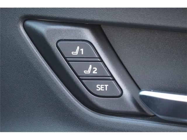 TOYOTA PRIUS PHV 2024 Image 31