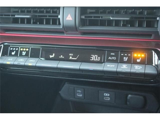 TOYOTA PRIUS PHV 2024 Image 31