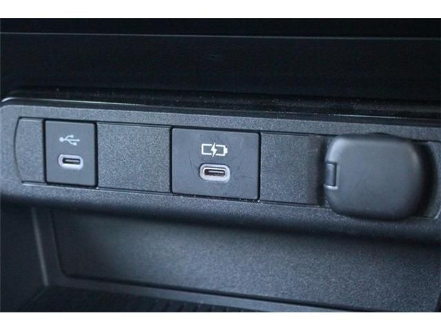 TOYOTA PRIUS PHV 2024 Image 31