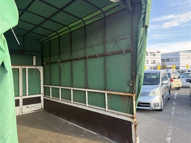 TOYOTA DYNA 2015 Image 31