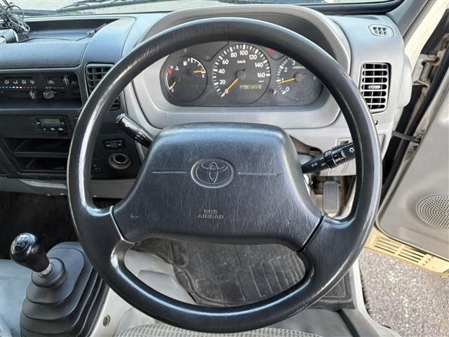 TOYOTA DYNA 2015 Image 31