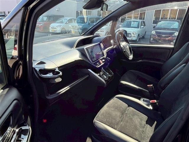 TOYOTA VOXY 2020 Image 31