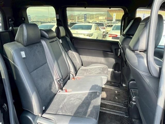 TOYOTA VOXY 2020 Image 31