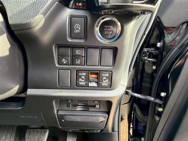 TOYOTA VOXY 2020 Image 31