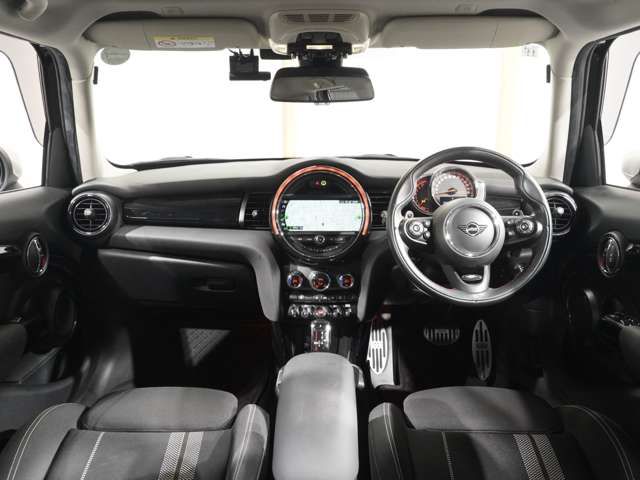 BMW MINI COOPER S 5DOOR 2019 Image 31