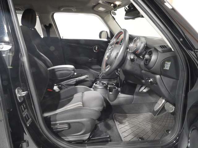 BMW MINI COOPER S 5DOOR 2019 Image 31