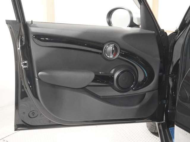 BMW MINI COOPER S 5DOOR 2019 Image 31