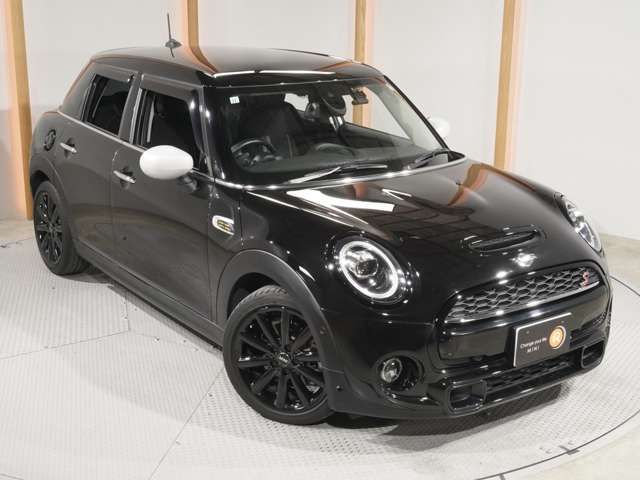 BMW MINI COOPER S 5DOOR 2019 Image 31