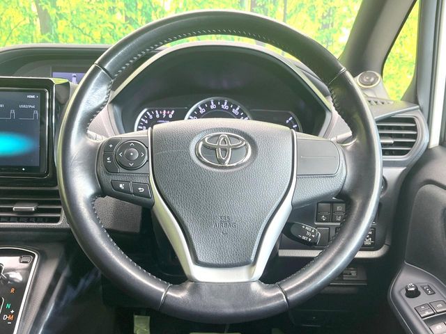TOYOTA NOAH 2016 Image 31