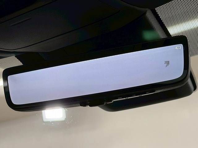 TOYOTA LEXUS RX450H+ 2023 Image 31