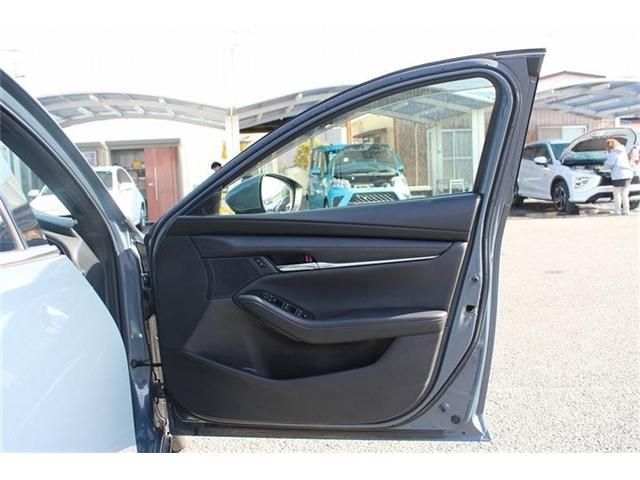 MAZDA 3 FASTBACK 2019 Image 31