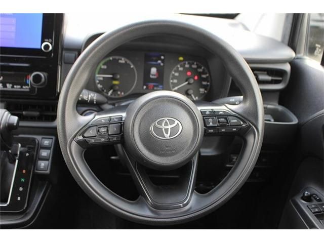 TOYOTA SIENTA HYBRID 2023 Image 31