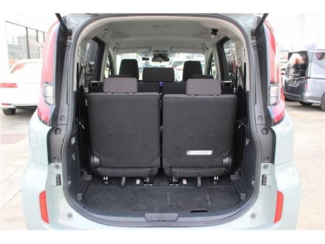 TOYOTA SIENTA HYBRID 2023 Image 31