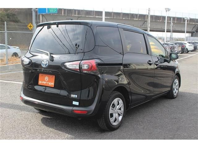 TOYOTA SIENTA HYBRID 2022 Image 31