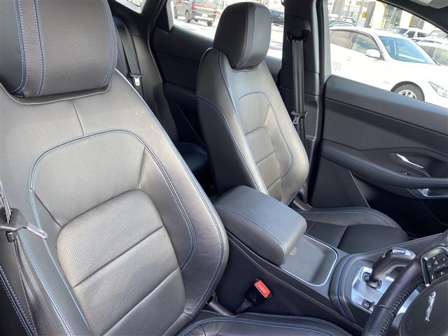 JAGUAR E-PACE 2018 Image 31