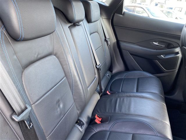 JAGUAR E-PACE 2018 Image 31