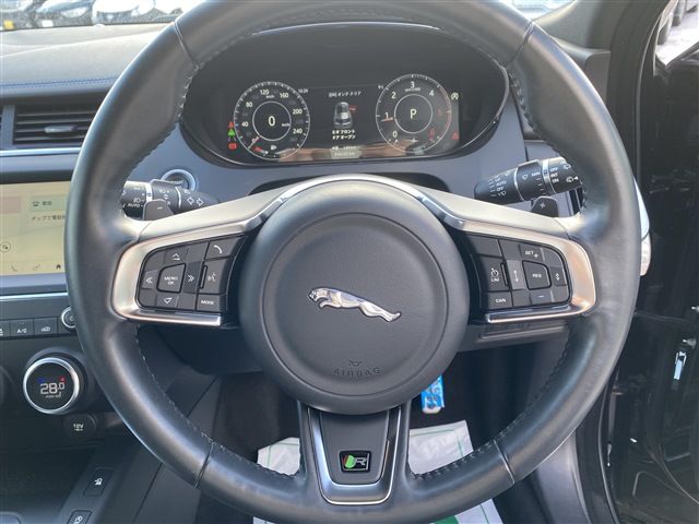 JAGUAR E-PACE 2018 Image 31