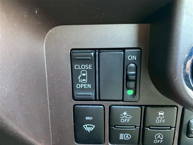 TOYOTA TANK 4WD 2019 Image 31