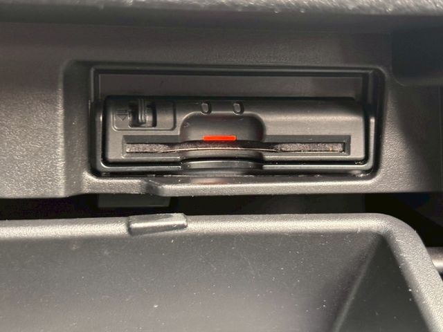 NISSAN SERENA  S-HYBRID 2017 Image 31