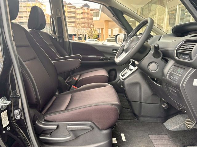 NISSAN SERENA  S-HYBRID 2017 Image 31