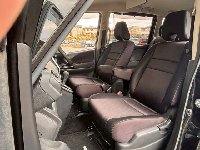 NISSAN SERENA  S-HYBRID 2017 Image 31