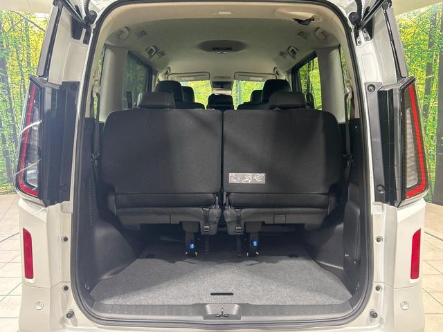 NISSAN SERENA  WG 2025 Image 31