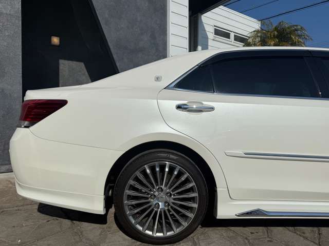 TOYOTA CROWN MAJESTA HYBRID 2014 Image 31