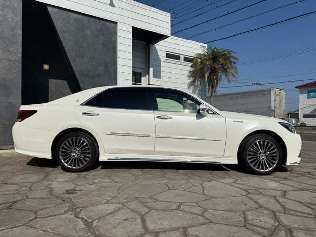 TOYOTA CROWN MAJESTA HYBRID 2014 Image 31