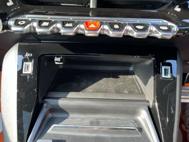 PEUGEOT E-2008 2023 Image 31