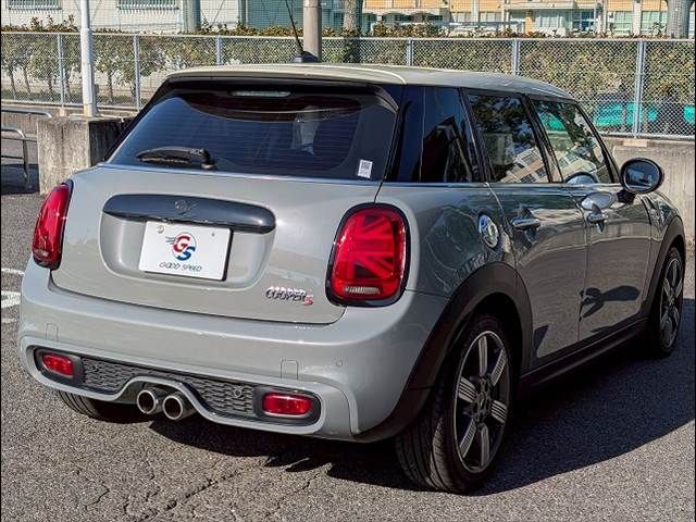 BMW MINI COOPER S 5DOOR 2019 Image 31