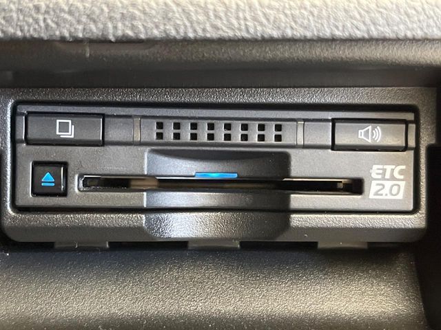 TOYOTA CROWN SEDAN HYBRID 2017 Image 31