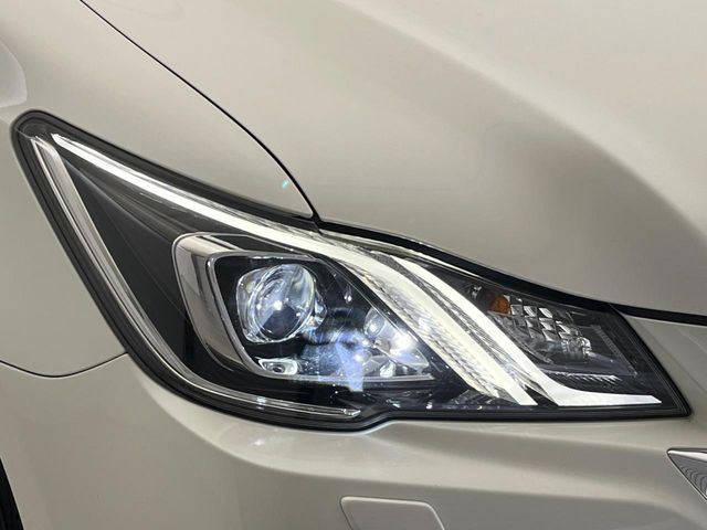 TOYOTA CROWN SEDAN HYBRID 2017 Image 31