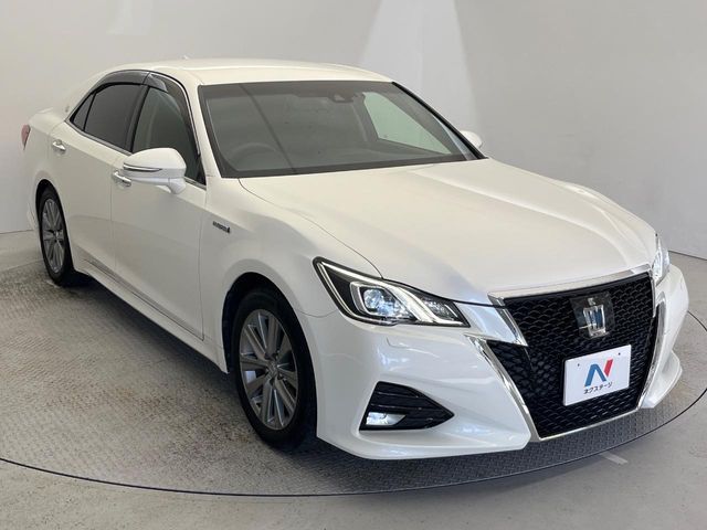 TOYOTA CROWN SEDAN HYBRID 2017 Image 31