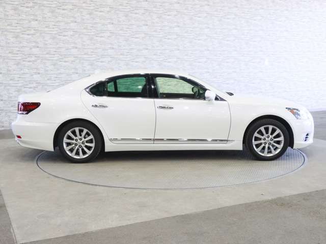 TOYOTA LEXUS LS460 2013 Image 31