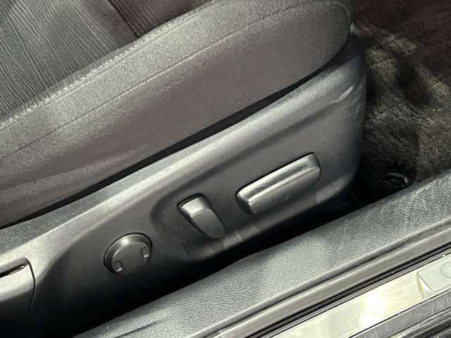 TOYOTA CROWN SEDAN HYBRID 2013 Image 31