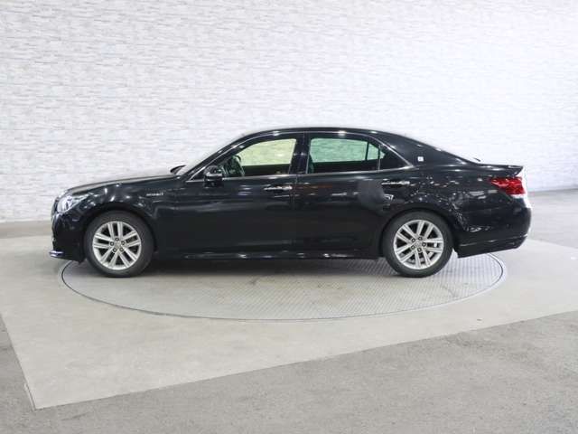 TOYOTA CROWN SEDAN HYBRID 2013 Image 31