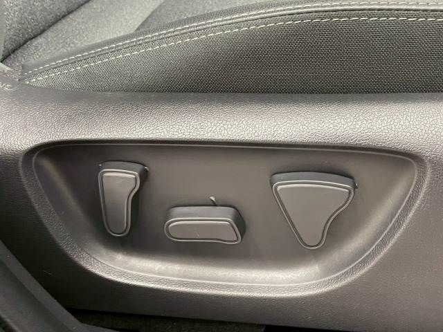 TOYOTA YARIS CROSS HYBRID 2025 Image 31