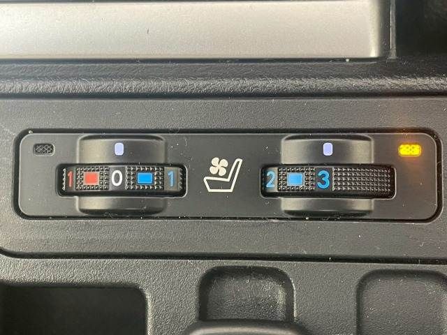 TOYOTA LANDCRUISER PRADO 2022 Image 31