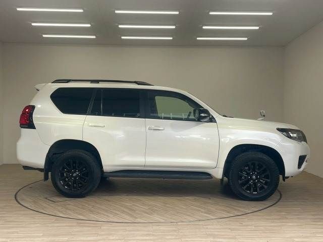 TOYOTA LANDCRUISER PRADO 2022 Image 31
