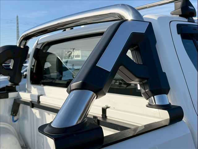 TOYOTA HILUX 4WD 2023 Image 31