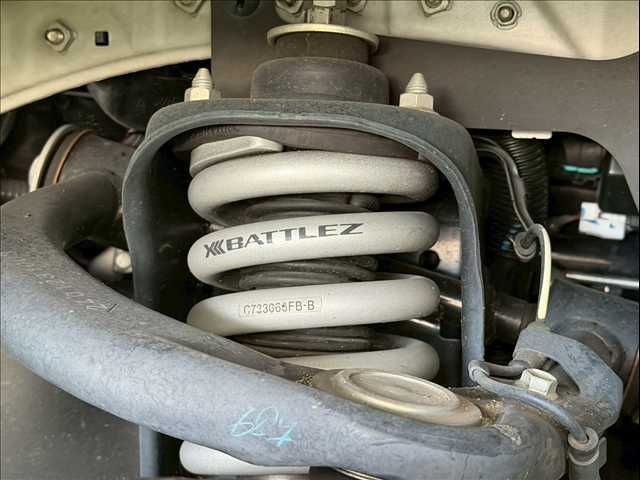 TOYOTA HILUX 4WD 2023 Image 31