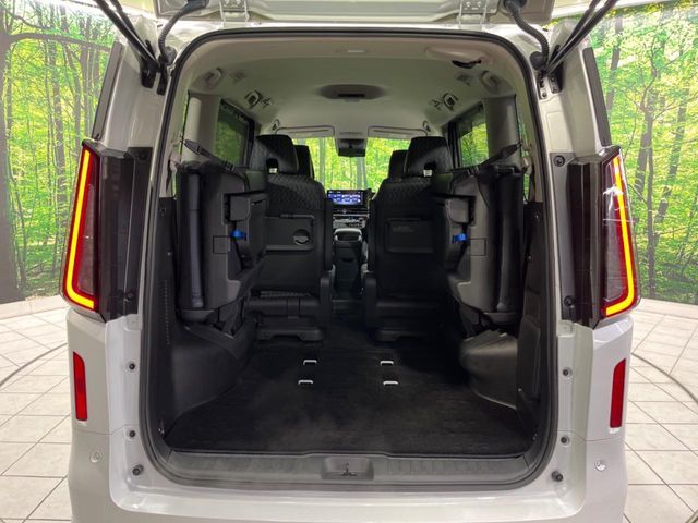 NISSAN SERENA  WG 2023 Image 31