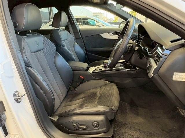 AUDI A4 2021 Image 31