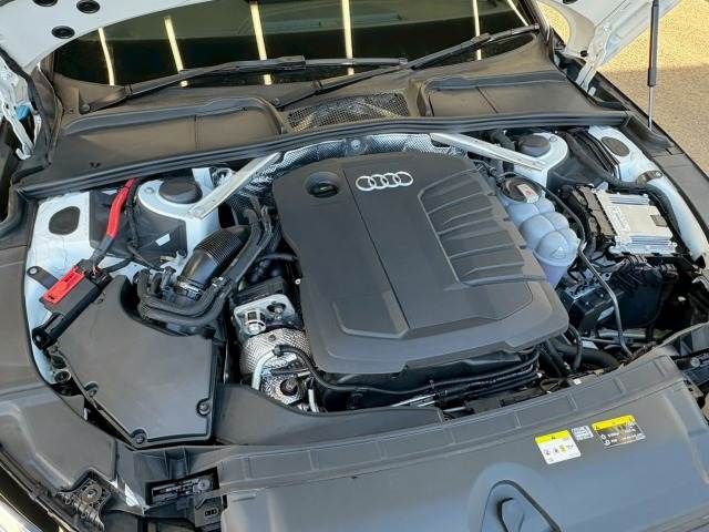 AUDI A4 2021 Image 31