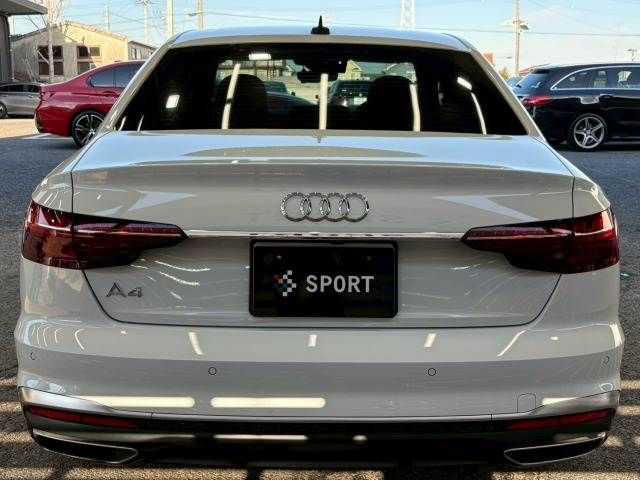 AUDI A4 2021 Image 31