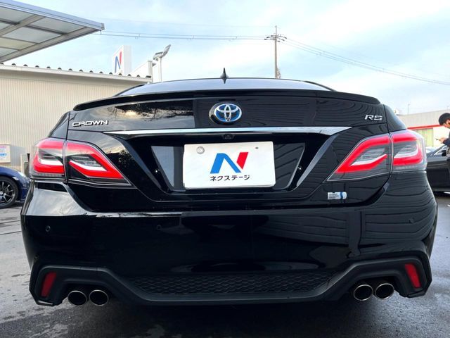 TOYOTA CROWN SEDAN HYBRID 2018 Image 31